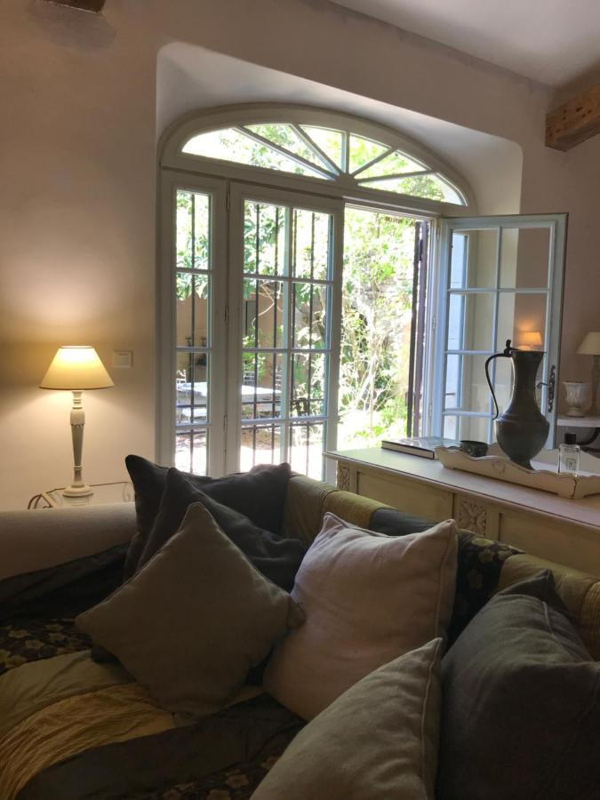 Le Mas Jasmins Bed and Breakfast Ménerbes Εξωτερικό φωτογραφία