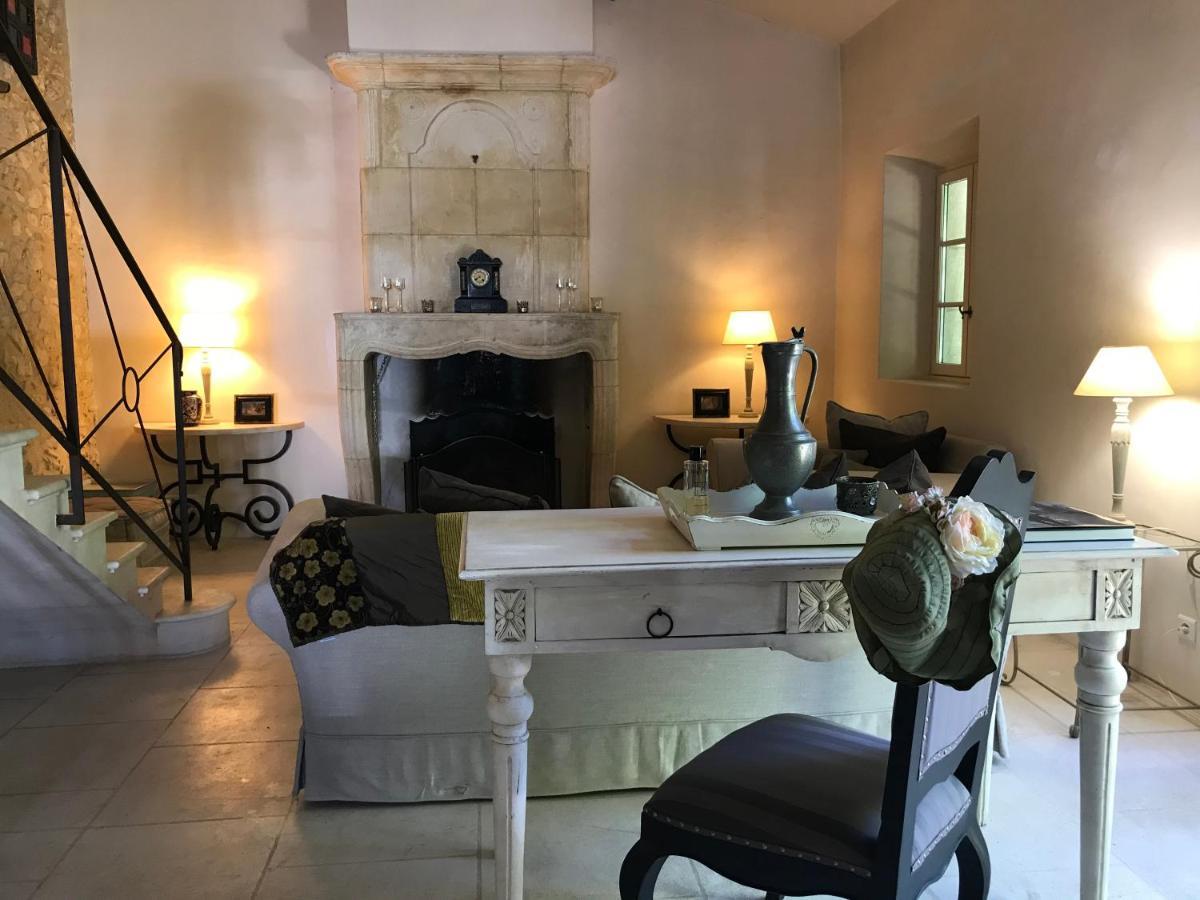 Le Mas Jasmins Bed and Breakfast Ménerbes Εξωτερικό φωτογραφία