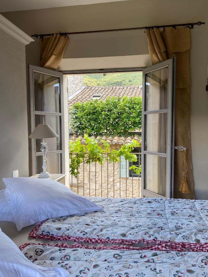 Le Mas Jasmins Bed and Breakfast Ménerbes Εξωτερικό φωτογραφία